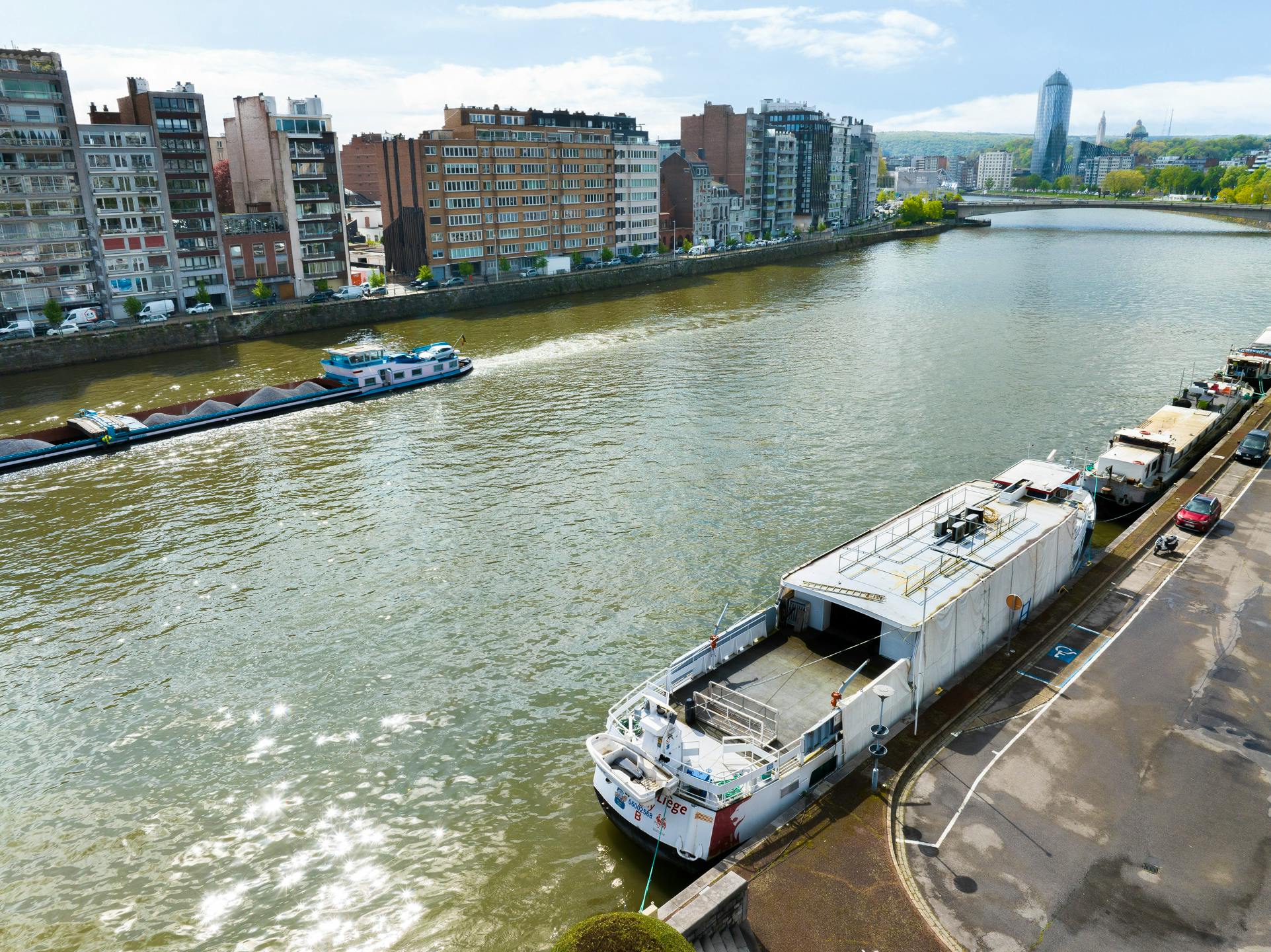 Le Pays de Liege — thumbnail 4